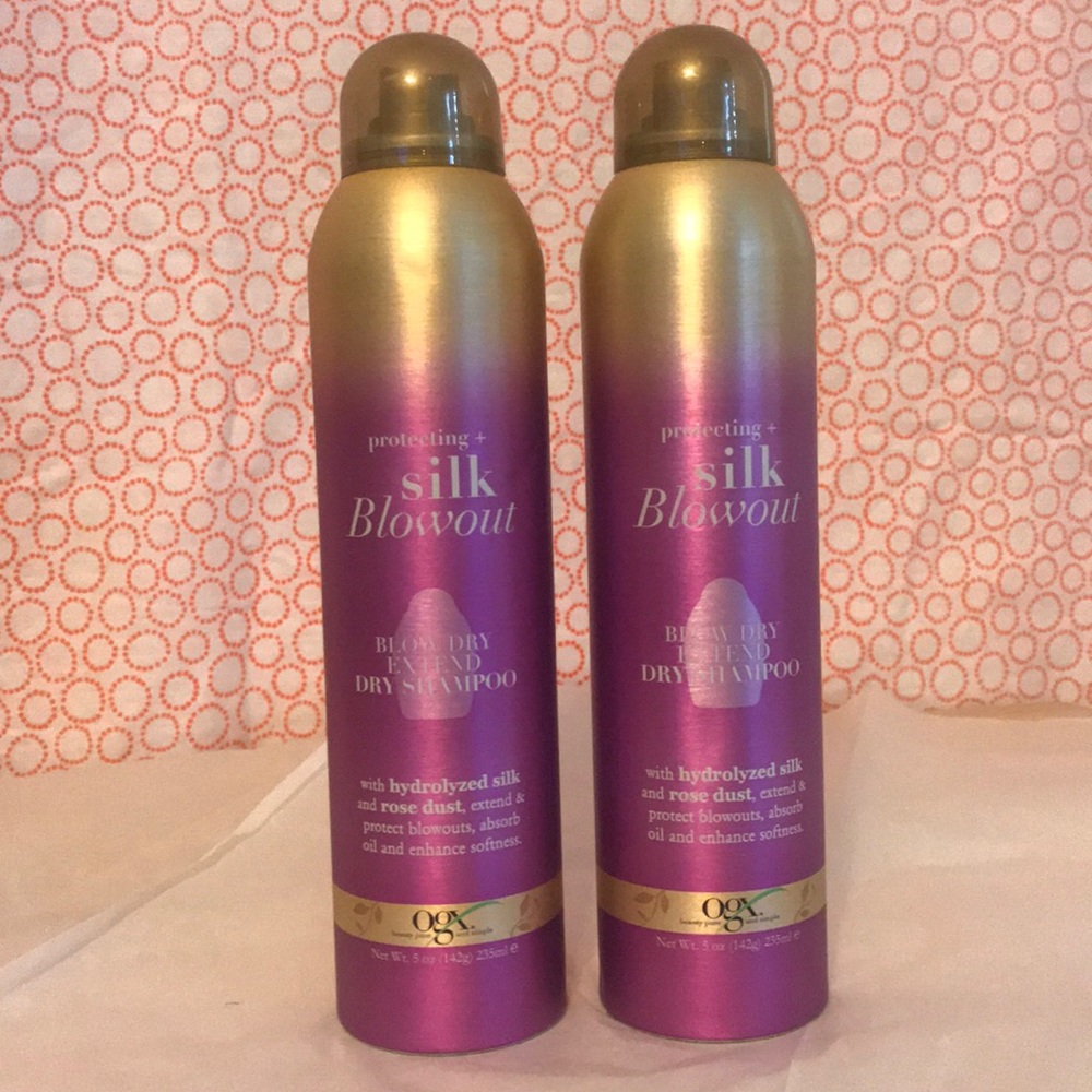 Silk blowout hair spray